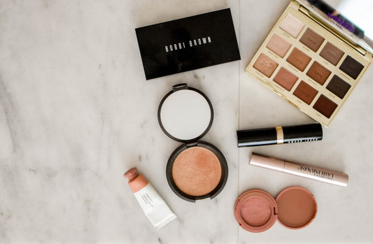 Clean beauty para latinas — productos formulados para piel morena e hiperpigmentación